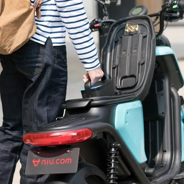 NIU E-Scooter UQi Sport 25 km - Turquoise